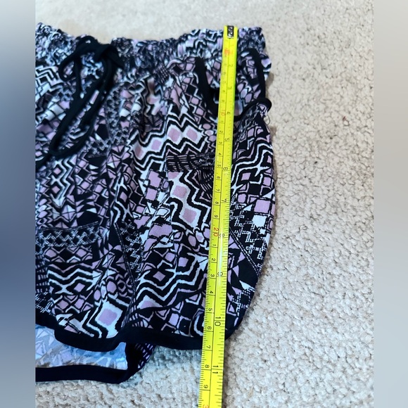 Rue 21 Girls juniors lounge shorts comfy size Medium M Black White Print - Picture 5 of 7